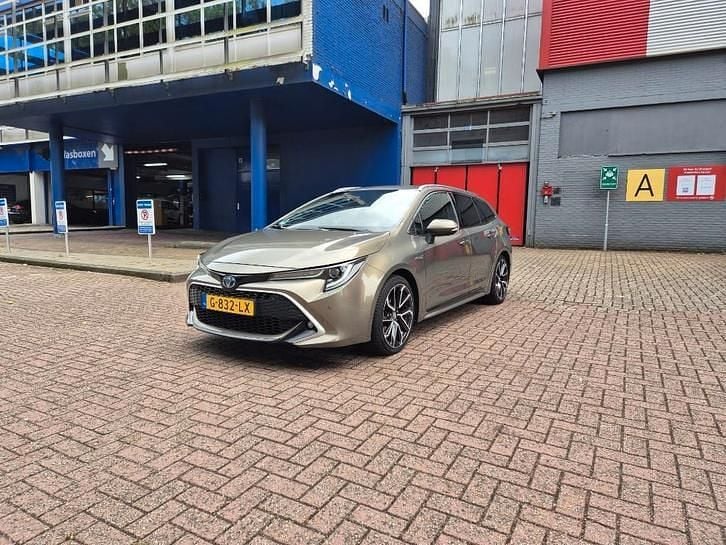 Gebruikt 2019 Toyota Corolla Executive Stationwagen | € 17.999 (Goede deal) - Afbeelding 1/4
