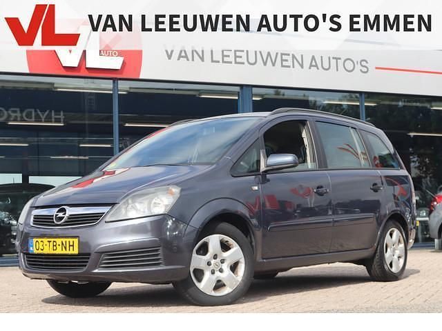 Grijs Gebruikt 2006 Opel Zafira Enjoy MPV | € 2.448 (Iets duurder) - Afbeelding 1/4