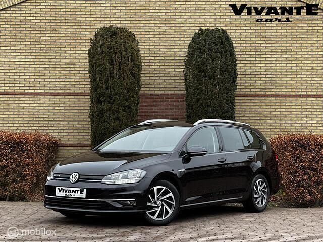 Zwart Occasion 2017 VW Golf VII Highline Stationwagen | € 13.995 (Goede deal) - Afbeelding 1/4