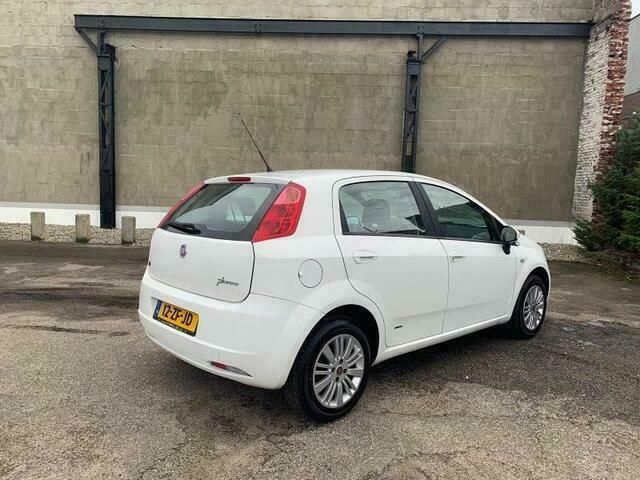 Occasion Fiat Grande Punto Dynamic 78 PK (57 kW) 2008 Wit Hatchback