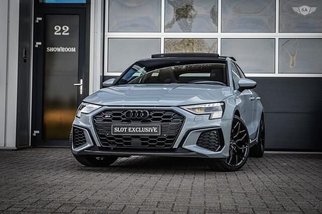 Grijs Gebruikt 2020 Audi S3 Sportback Edition .1 Hatchback | € 44.950 - Afbeelding 1/4