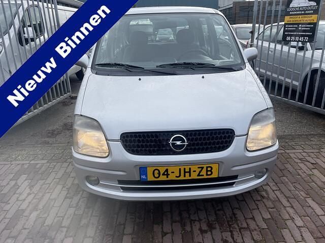 Grijs (metallic) Gebruikt 2002 Opel Agila Elegance Hatchback | € 799 (Goede deal) - Afbeelding 1/4