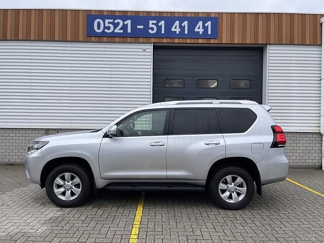 Grijs Occasion 2020 Toyota Land Cruiser SUV | € 34.950 (Goede deal) - Afbeelding 1/4