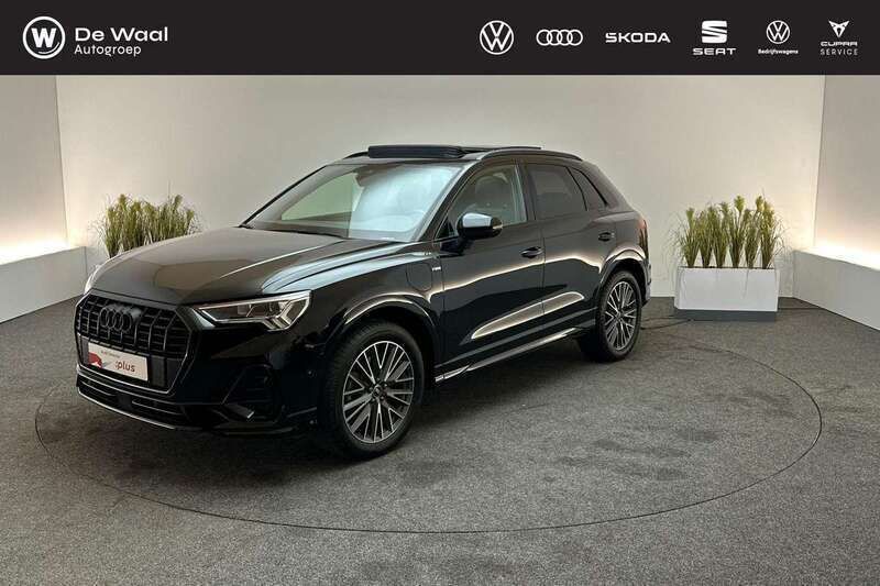 Zwart Gebruikt 2022 Audi Q3 Sportback Ambiente SUV | € 44.800 (Super prijs) - Afbeelding 1/3