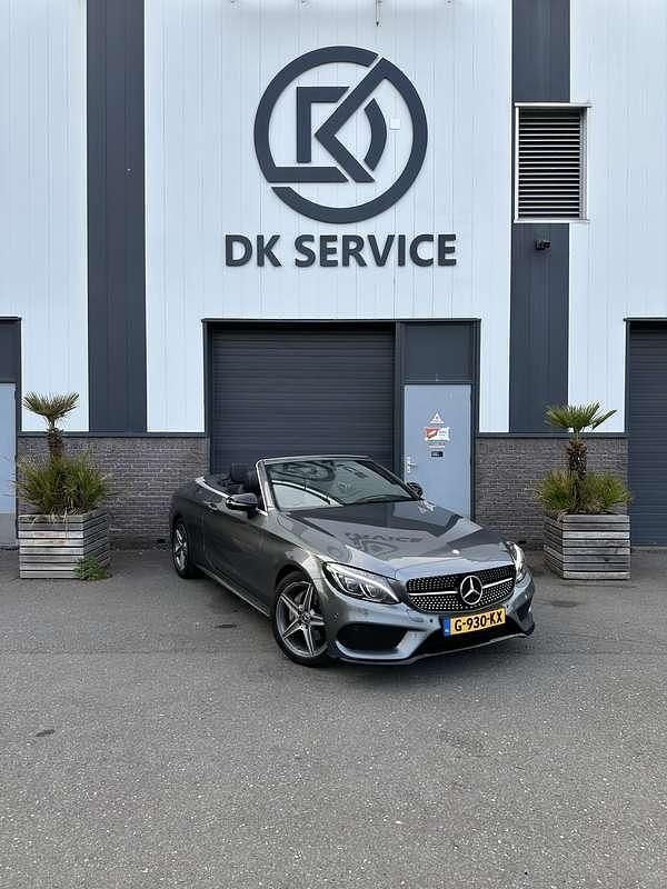 Occasion Mercedes C180 AMG line 156 PK (114 kW) 2017 Grijs, andere lak Cabriolet