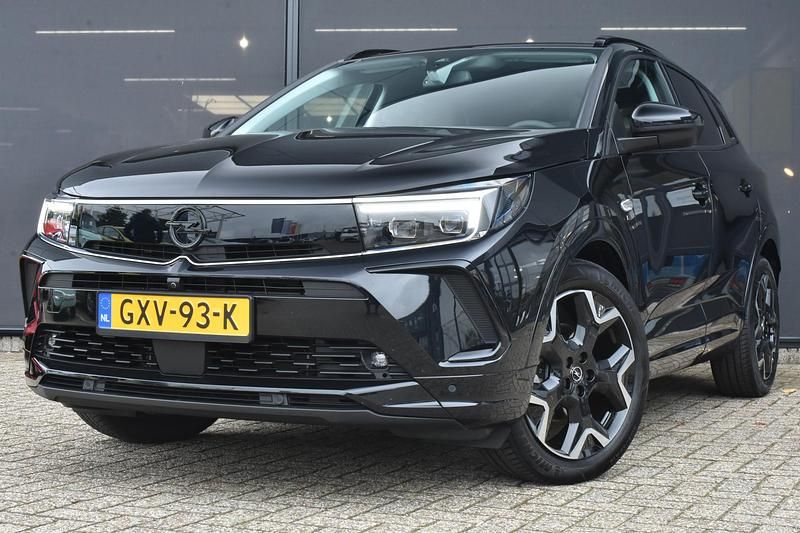Zwart Gebruikt 2024 Opel Grandland X Ultimate SUV | € 30.895 (Super prijs) - Afbeelding 1/4