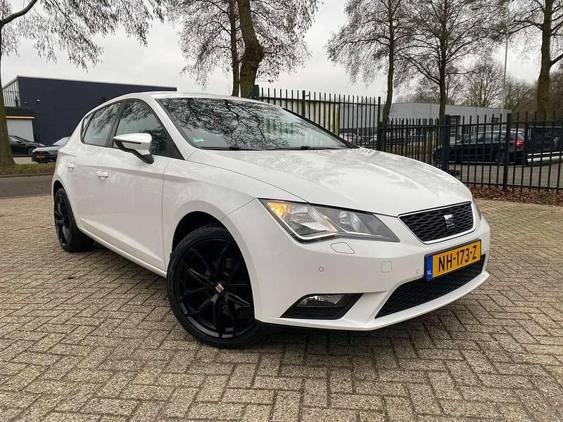 Occasion Seat Leon Style 110 PK (80 kW) 2015 Wit Hatchback