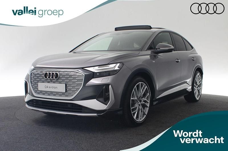 Grijs Gebruikt 2025 Audi Q4 e-tron SUV | € 57.900 (Duur) - Afbeelding 1/4
