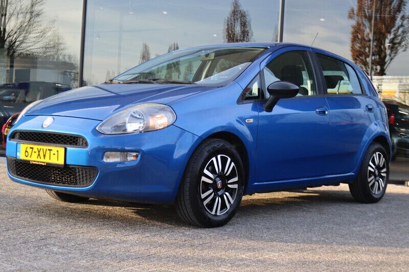 Blauw Gebruikt 2012 Fiat Punto Easy Hatchback | € 4.900 (Goede deal) - Afbeelding 1/4