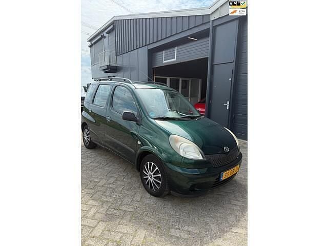 Groen Gebruikt 2000 Toyota Yaris Verso Sol MPV | € 3.250 (Eerlijke prijs) - Afbeelding 1/4