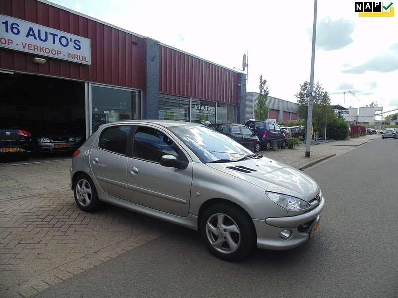 Grijs Gebruikt 2006 Peugeot 206 Hatchback | € 2.999 (Iets duurder) - Afbeelding 1/4