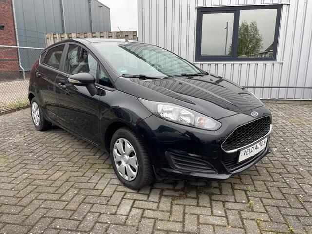 Zwart Gebruikt 2017 Ford Fiesta Trend Hatchback | € 7.680 (Super prijs) - Afbeelding 1/4