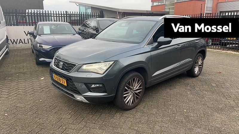 Grijs Gebruikt 2018 Seat Ateca Business SUV | € 20.900 (Eerlijke prijs) - Afbeelding 1/4