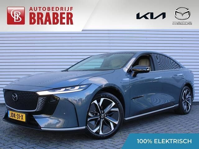 Grijs Nieuw 2025 Mazda 6e Takumi-Line Hatchback | € 44.750 (Eerlijke prijs) - Afbeelding 1/4