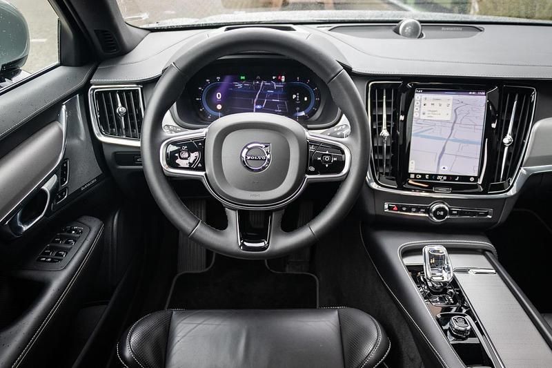 Occasion Volvo V90 Ultimate 2024 Grijs Stationwagen