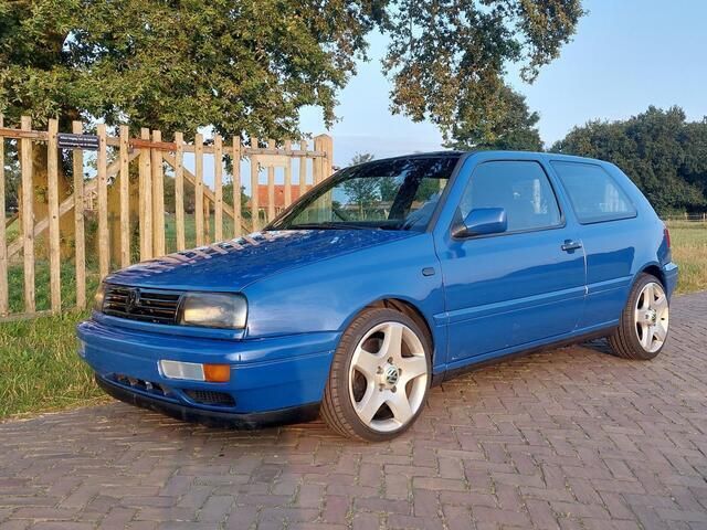 Blauw Gebruikt 1997 VW Golf III Hatchback | € 4.999 - Afbeelding 1/4