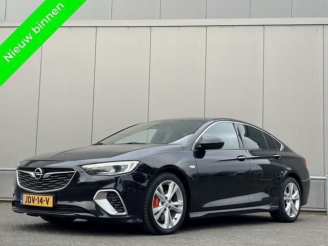 Zwart Gebruikt 2019 Opel Insignia Sport Hatchback | € 16.950 - Afbeelding 1/4