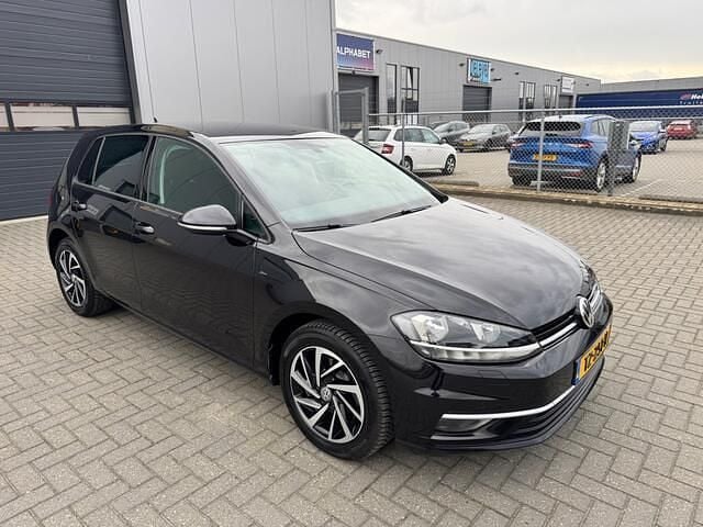 Occasion VW Golf VII Highline 110 PK (80 kW) 2018 Zwart Hatchback