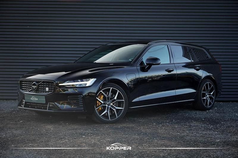 Zwart Gebruikt 2020 Volvo V60 Stationwagen | € 37.950 (Duur) - Afbeelding 1/4