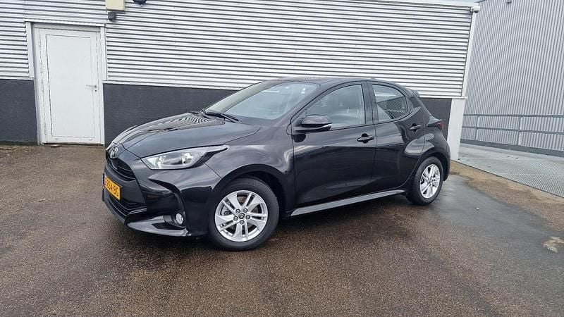 Occasion Toyota Yaris Hybrid Active 116 PK (85 kW) 2024 Zwart Hatchback