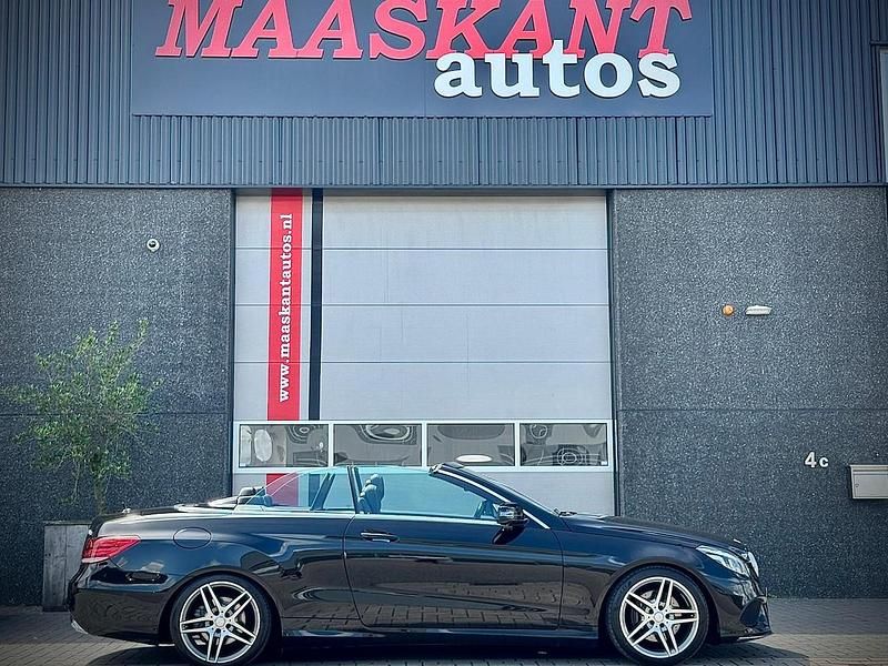 Zwart, metallic lak Gebruikt 2014 Mercedes E350 AMG Cabriolet | € 22.950 - Afbeelding 1/4