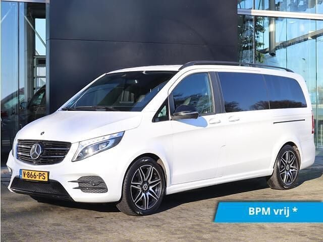Wit (metallic) Gebruikt 2018 Mercedes V250 Avantgarde MPV | € 39.999 (Eerlijke prijs) - Afbeelding 1/4