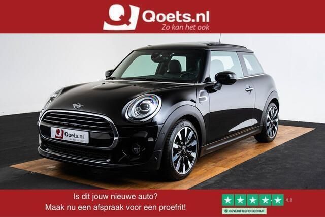 Zwart Gebruikt 2020 Mini Cooper Pepper Hatchback | € 21.950 (Duur) - Afbeelding 1/4