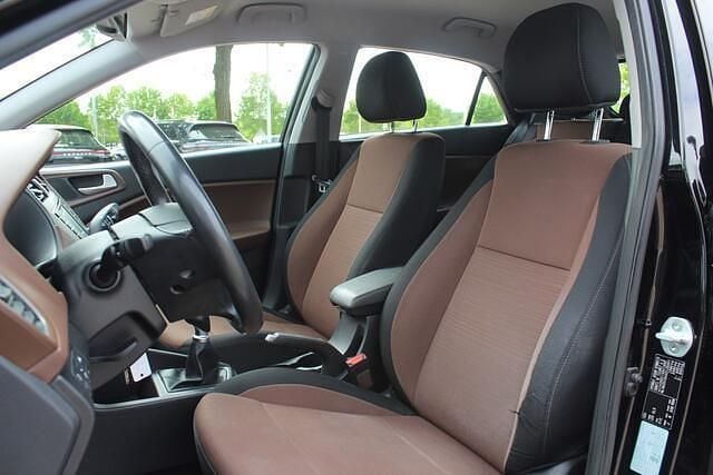 Occasion Hyundai i20 Comfort 101 PK (74 kW) 2018 Zwart Hatchback