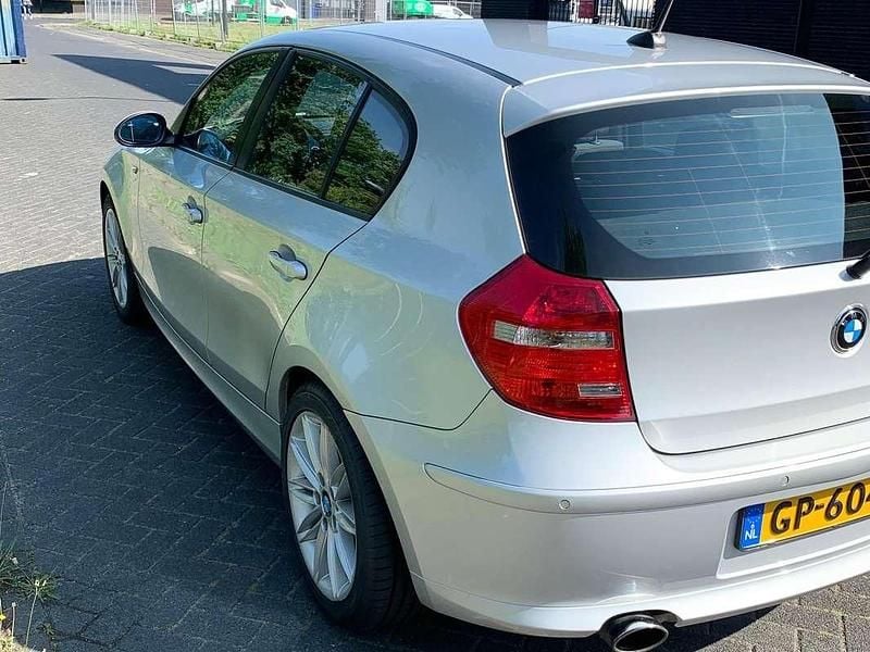 Zilver Gebruikt 2007 BMW 118 Hatchback | € 1.000 (Super prijs) - Afbeelding 1/4