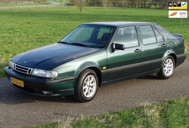 Groen, metallic lak Gebruikt 1997 Saab 9000 Anniversary Sedan | € 7.950 - Afbeelding 1/4