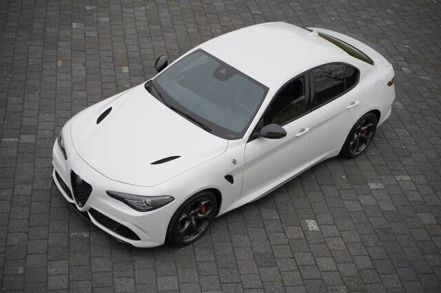 Wit Gebruikt 2020 Alfa Romeo Giulia Quadrifoglio Sedan | € 76.900 - Afbeelding 1/4