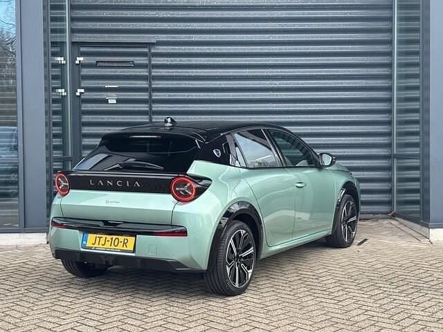 Nieuw Lancia Ypsilon 206 kW (281 PK) 2025 Groen Hatchback
