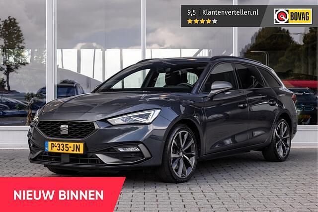 Grijs, metallic lak Gebruikt 2021 Seat Leon FR Stationwagen | € 21.950 (Eerlijke prijs) - Afbeelding 1/4