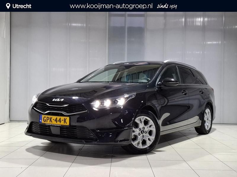 Zwart Occasion 2024 Kia Ceed Sportswagon Stationwagen | € 28.799 (Iets duurder) - Afbeelding 1/4