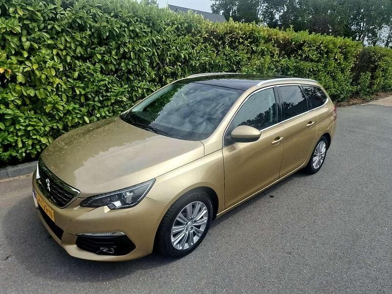 Goud Gebruikt 2018 Peugeot 308 MPV | € 11.000 (Eerlijke prijs) - Afbeelding 1/4