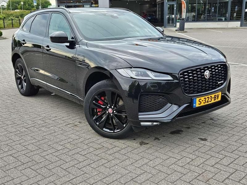 Gebruikt 2023 Jaguar F-Pace SE SUV | € 50.000 - Afbeelding 1/4