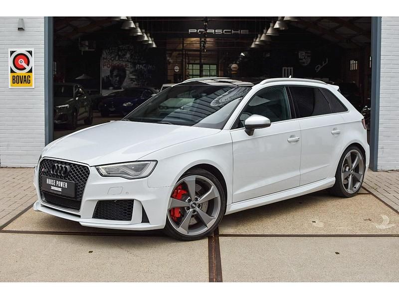 Wit Gebruikt 2016 Audi RS3 Proline Hatchback | € 34.500 (Eerlijke prijs) - Afbeelding 1/4