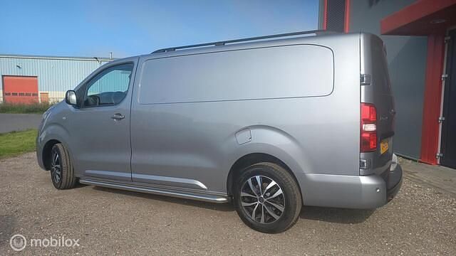 Occasion Citroën Jumpy 144 PK (105 kW) 2024 Grijs MPV