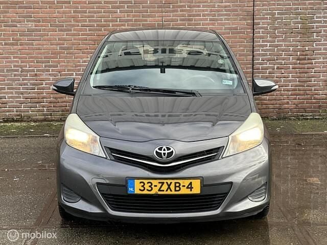 Occasion Toyota Yaris Comfort 69 PK (50 kW) 2011 Grijs Hatchback