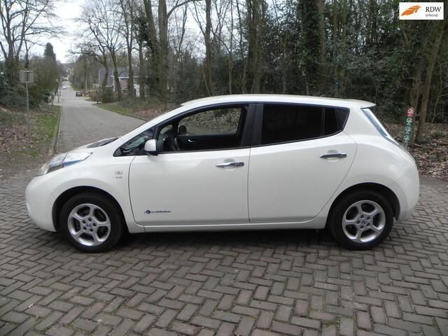 Wit Gebruikt 2013 Nissan Leaf Base Hatchback | € 8.250 - Afbeelding 1/4