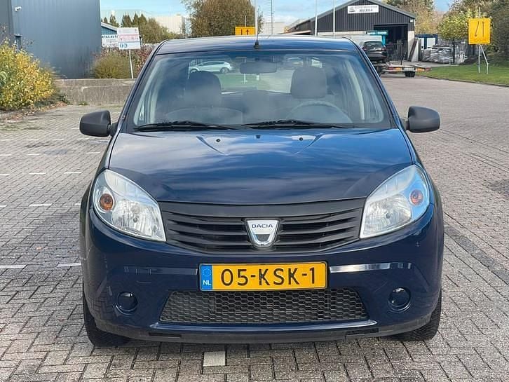 Gebruikt 2010 Dacia Sandero | € 1.750 (Goede deal) - Afbeelding 1/4
