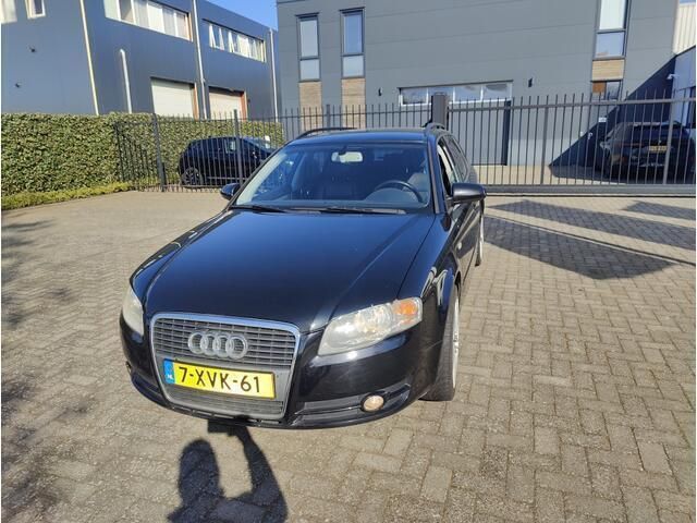 Zwart Gebruikt 2004 Audi A4 Proline Stationwagen | € 2.750 (Iets duurder) - Afbeelding 1/4