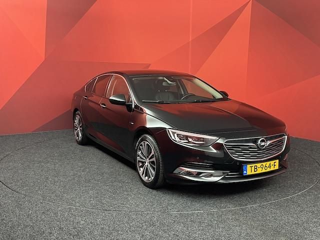 Occasion Opel Insignia Innovation 165 PK (121 kW) 2018 Zwart Hatchback
