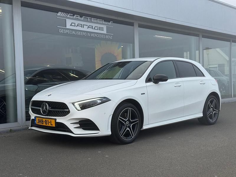 Sedan Gebruikt 2020 Mercedes A250 Business Sedan | € 27.450 (Eerlijke prijs) - Afbeelding 1/4