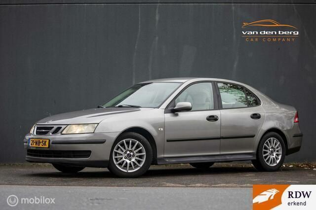 Grijs Gebruikt 2003 Saab 9-3 Linear Sedan | € 3.950 (Iets duurder) - Afbeelding 1/4