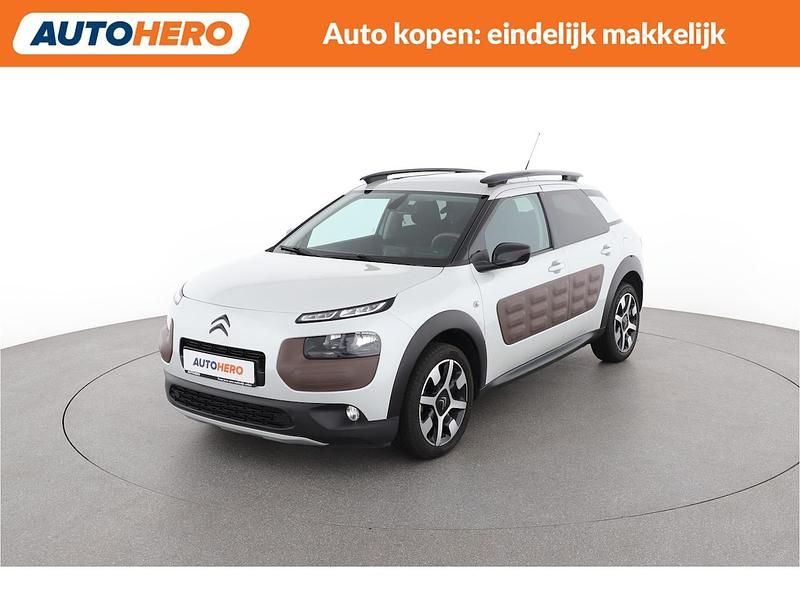 Wit (metallic) Occasion 2015 Citroën C4 Shine SUV | € 8.949 (Eerlijke prijs) - Afbeelding 1/4