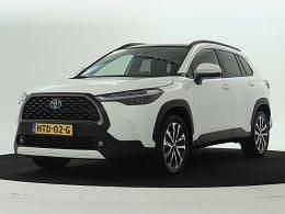 Wit Occasion 2023 Toyota Corolla Cross Style SUV | € 38.245 (Iets duurder) - Afbeelding 1/3