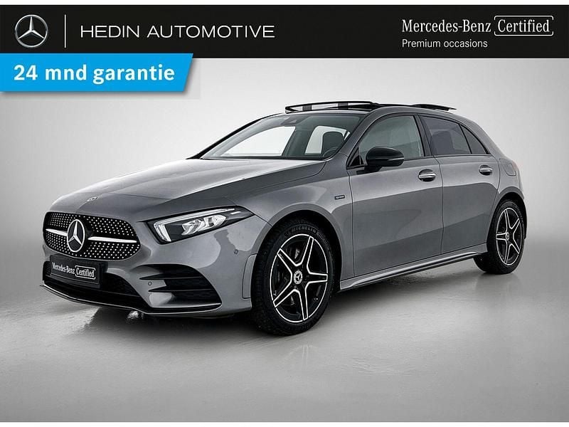Grijs Gebruikt 2021 Mercedes A250 AMG line Hatchback | € 32.900 (Iets duurder) - Afbeelding 1/4