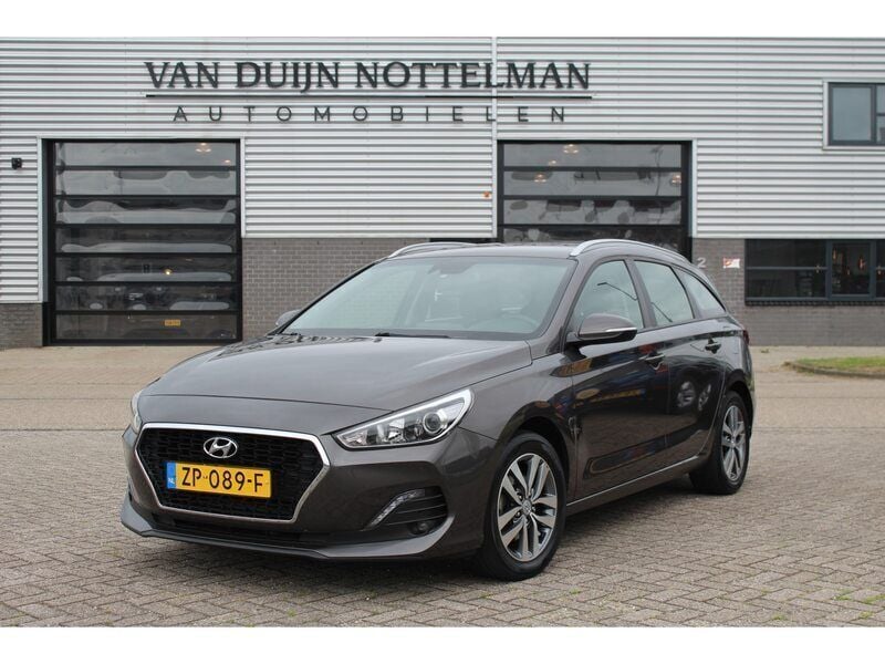 Bruin Gebruikt 2019 Hyundai i30 Comfort Stationwagen | € 17.950 (Eerlijke prijs) - Afbeelding 1/4