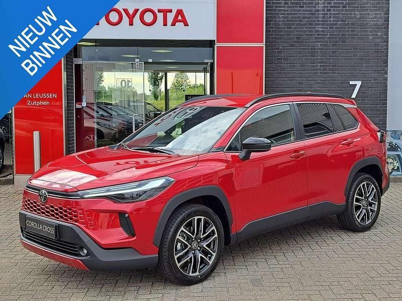 Nieuw 2025 Toyota Corolla Cross SUV | € 43.984 (Iets duurder) - Afbeelding 1/4
